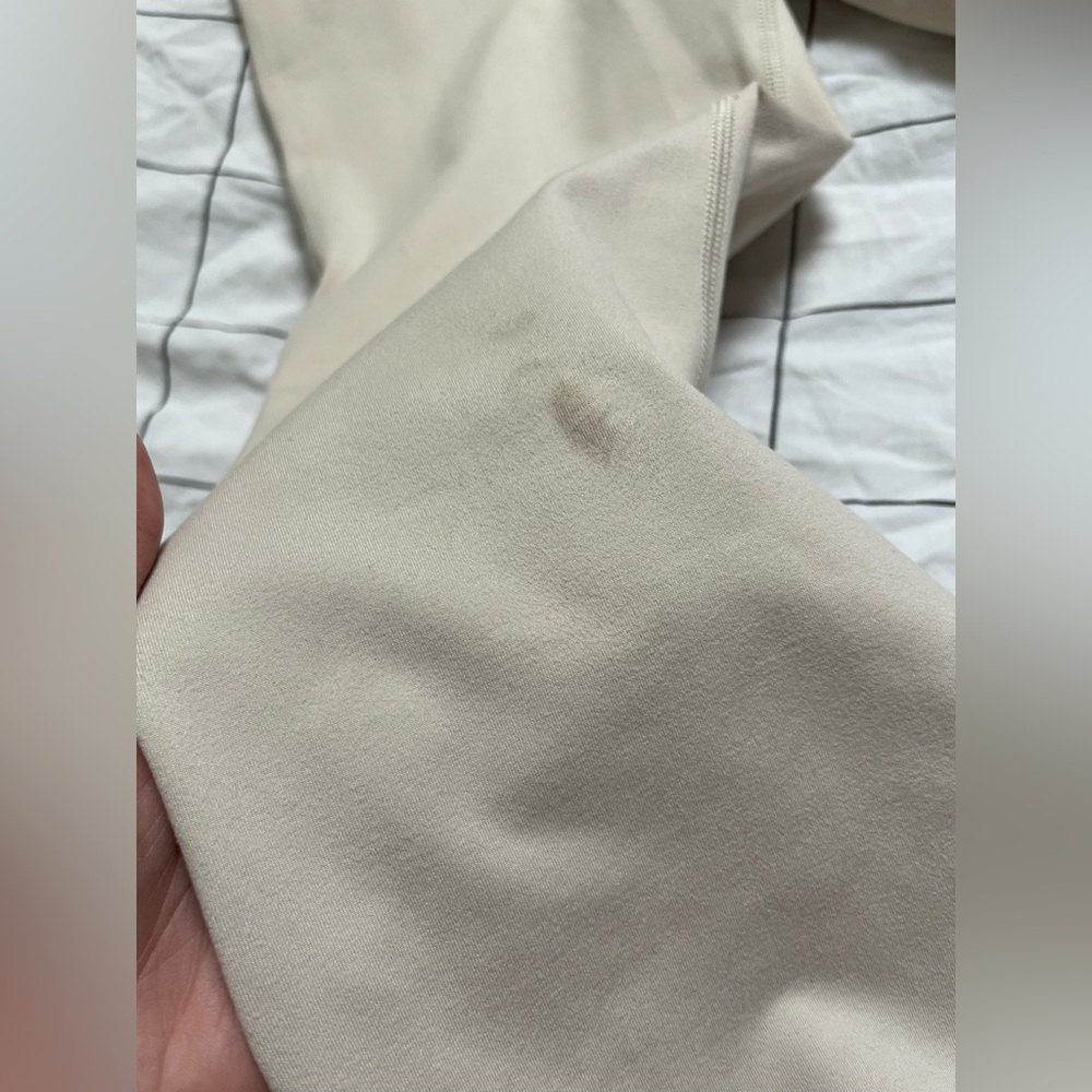 Aerie Offline Hugger High Waist Cinch Yoga Pants in Cake Batter | Cream | Sz: M - Picture 4 of 4